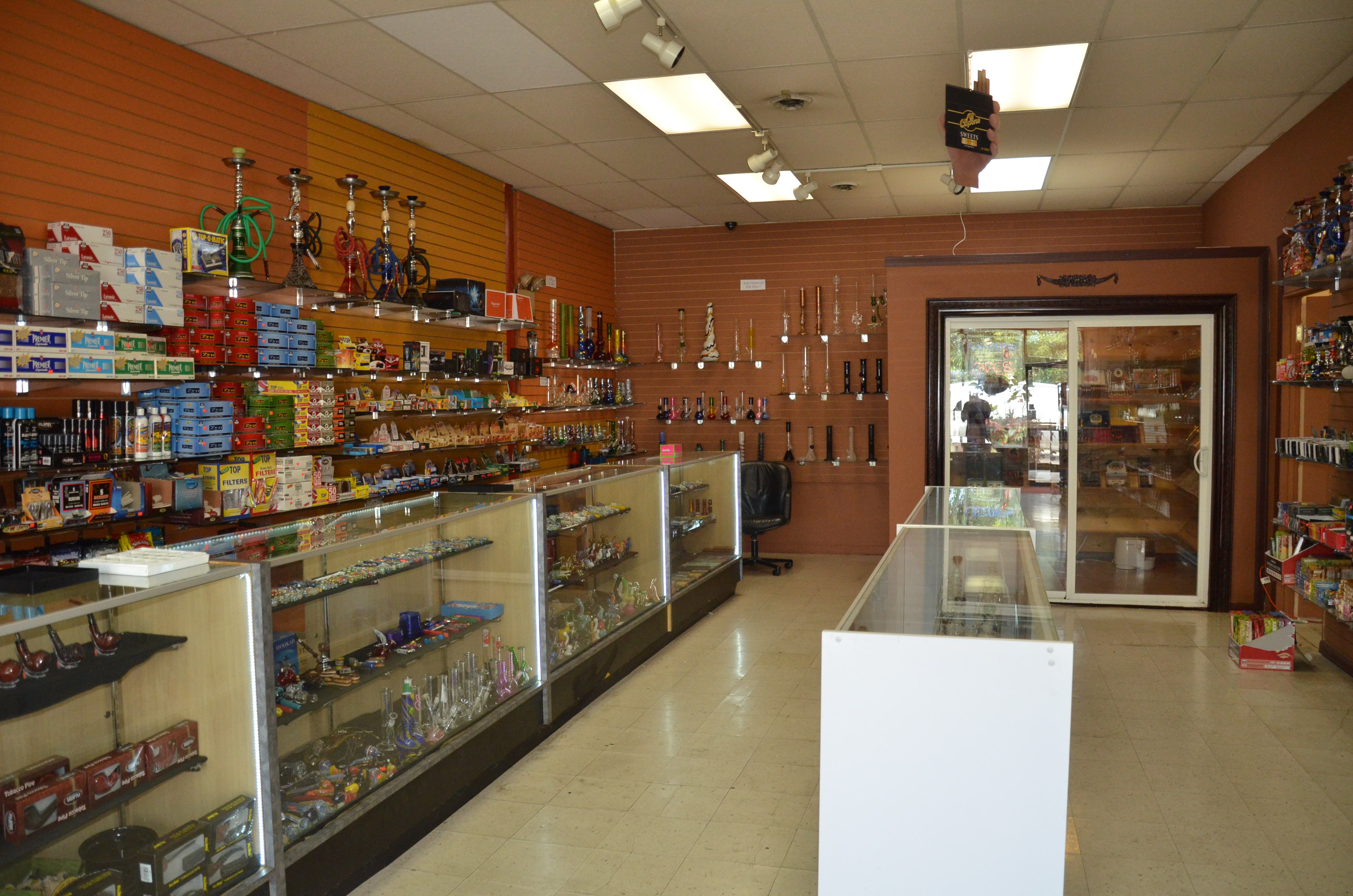 Head Shop Chicago - Roots Smoke Shop - Vaporizers Chicago